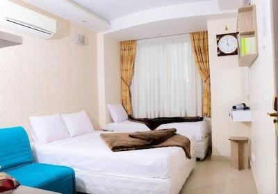 هتل رهپویان عدالت مشهد