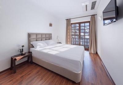 هتل بوتیک شمشک تهران