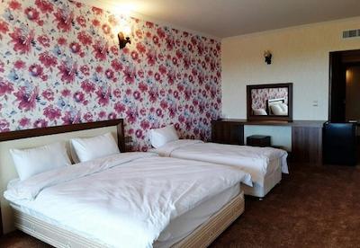 هتل شهرزاد لاهیجان