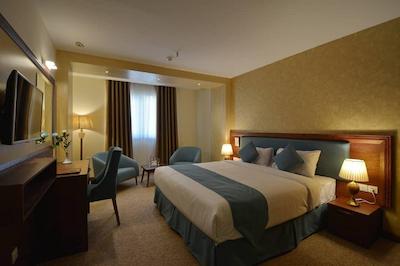 شیرازیس شیراز