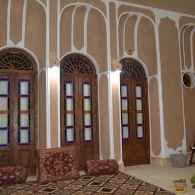 بوم گردی تاج الملوک یزد