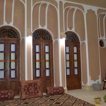 بوم گردی تاج الملوک یزد