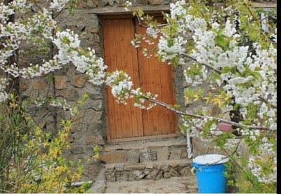 اقامتگاه بومگردی ارگ سنگی سنگان