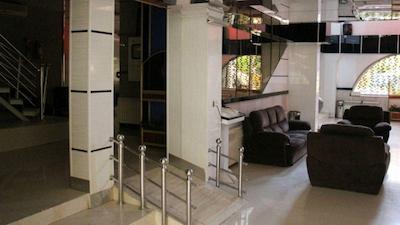 هتل آپارتمان آذر