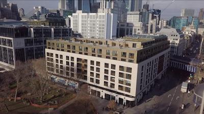 بلو تاور سویت هتل