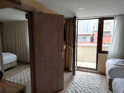 دم استانبول ایرپورت هتل