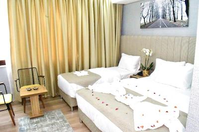 دم استانبول ایرپورت هتل