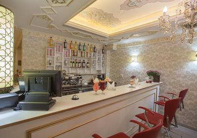 ایماپایر سویت هتل