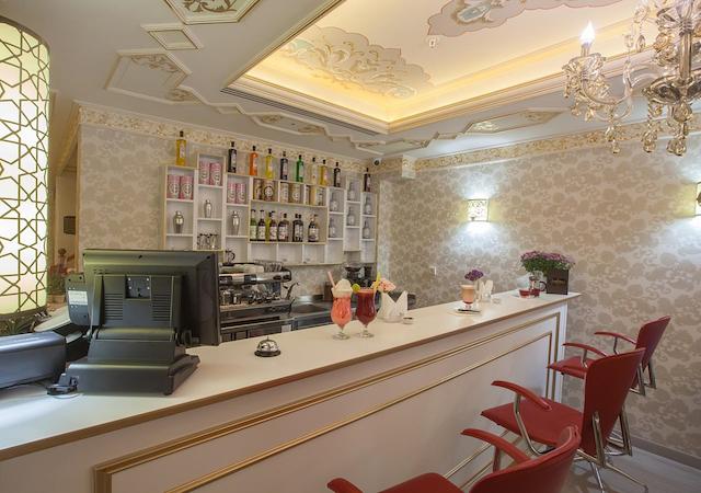 ایماپایر سویت هتل