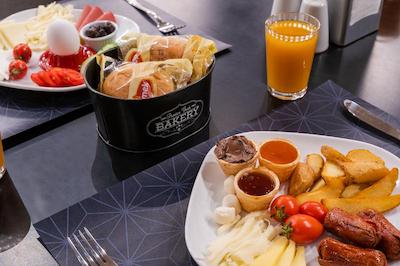 هیدن هیلز استانبول ایرپورت