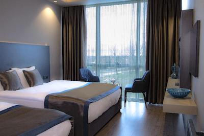 هیدن هیلز استانبول ایرپورت