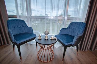 هیدن هیلز استانبول ایرپورت