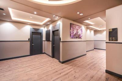 هیدن هیلز استانبول ایرپورت