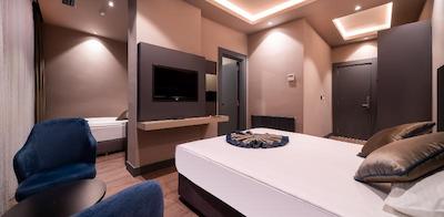 هیدن هیلز استانبول ایرپورت