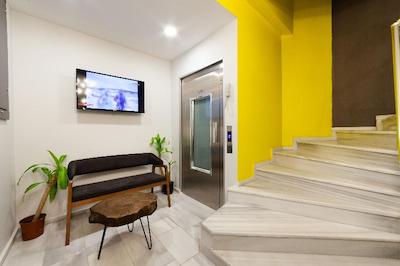 لایم گاردن هتل