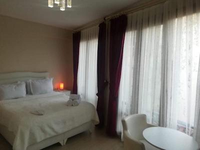 چز بور بوتیک هتل