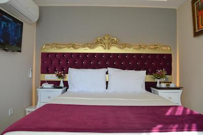 کنستانتیلوپلیس هتل