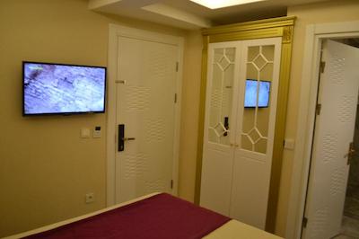 کنستانتیلوپلیس هتل