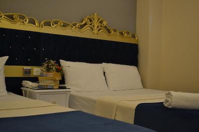 کنستانتیلوپلیس هتل