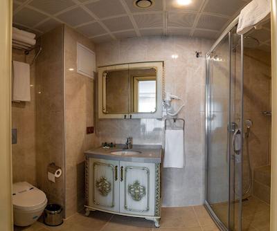 سیزن بوراک هتل