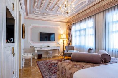 اورتاکوی هتل