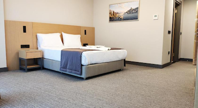 تریادا هتل کاراکوی