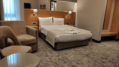 تریادا هتل کاراکوی