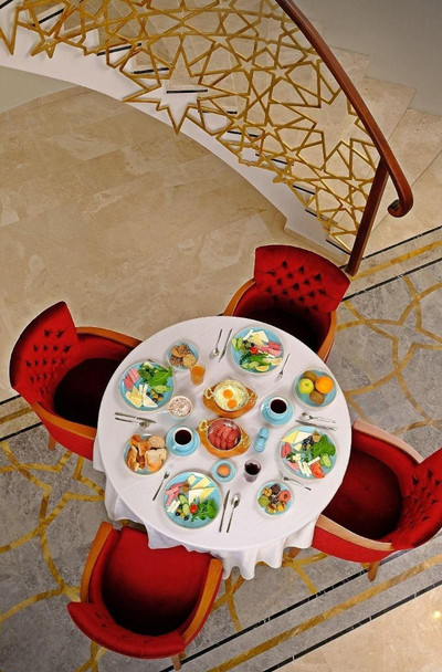 هتل کرالیس