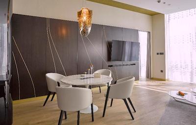 می دبی بای ملیا