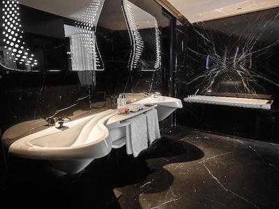 می دبی بای ملیا