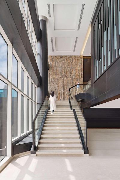 رادیسون بلو هتل دبی کانال ویو