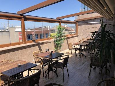 ارا پالاس هتل