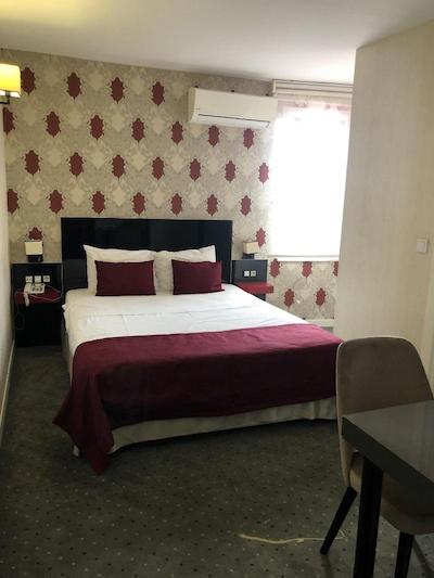 ارا پالاس هتل