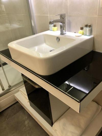 ارا پالاس هتل