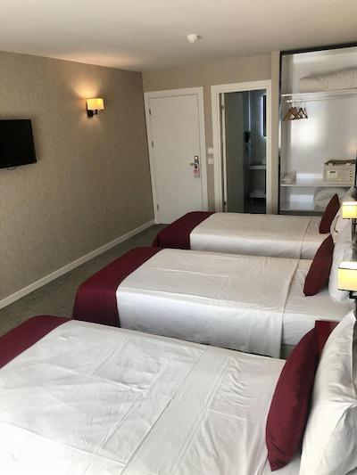 ارا پالاس هتل