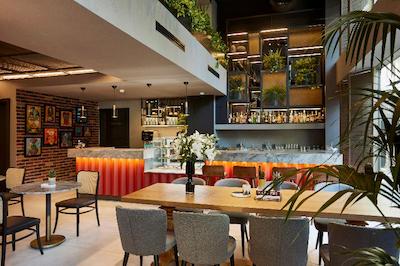 آوانتگارد هتل شیشلی