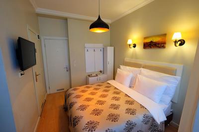 آدا هوم اس هتل تکسیم