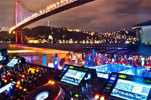 آوراسیا کویین هتل