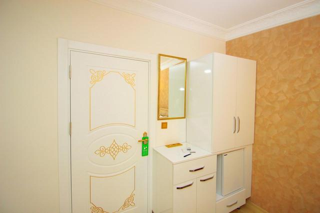 آوراسیا کویین هتل