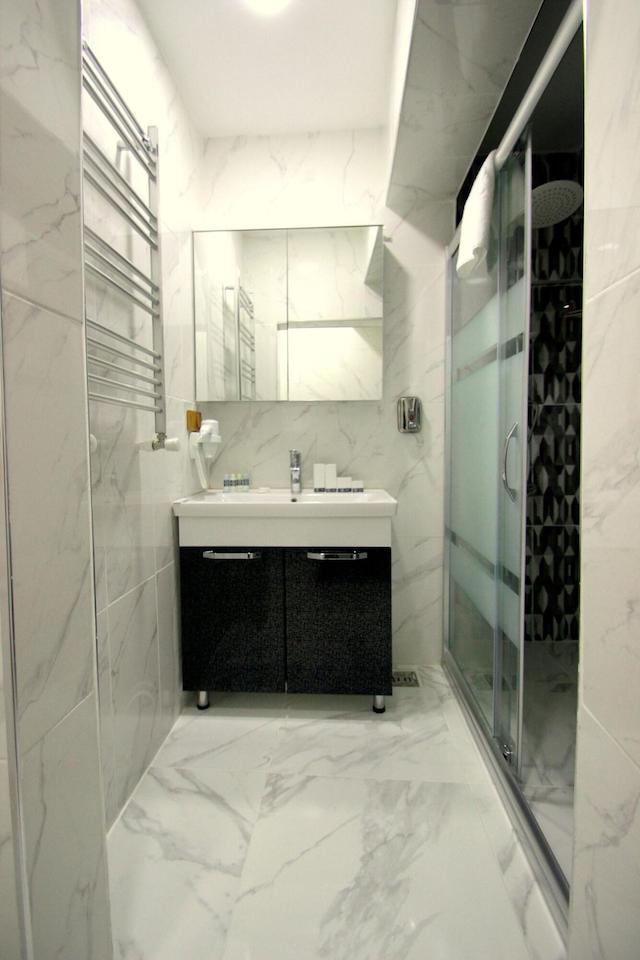 آوراسیا کویین هتل