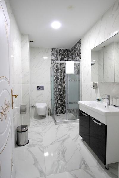 آوراسیا کویین هتل