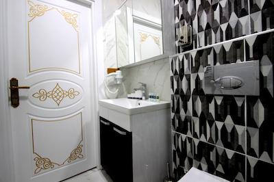 آوراسیا کویین هتل