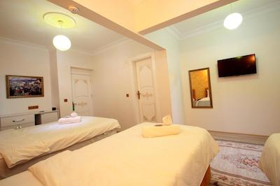 آوراسیا کویین هتل