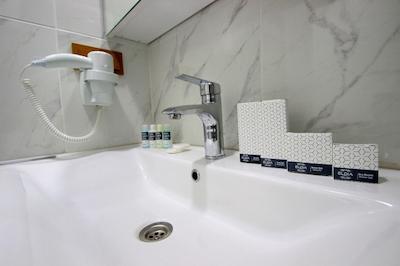 آوراسیا کویین هتل