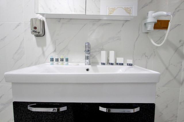 آوراسیا کویین هتل