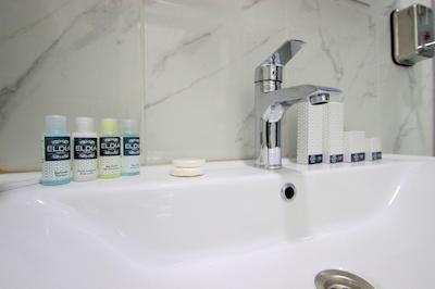 آوراسیا کویین هتل