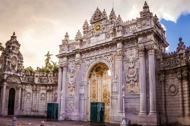 آوراسیا کویین هتل