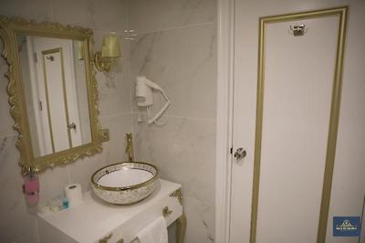 بورج آل استانبول