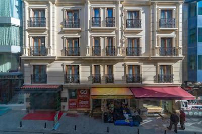 ویزیون دلوکس هتل