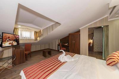 ویزیون دلوکس هتل